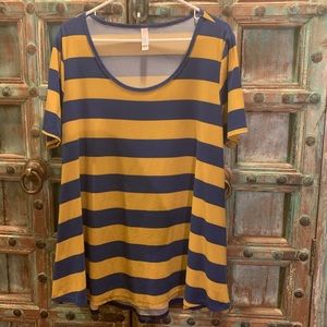 LuLaRoe Scoop Neck Perfect Tee